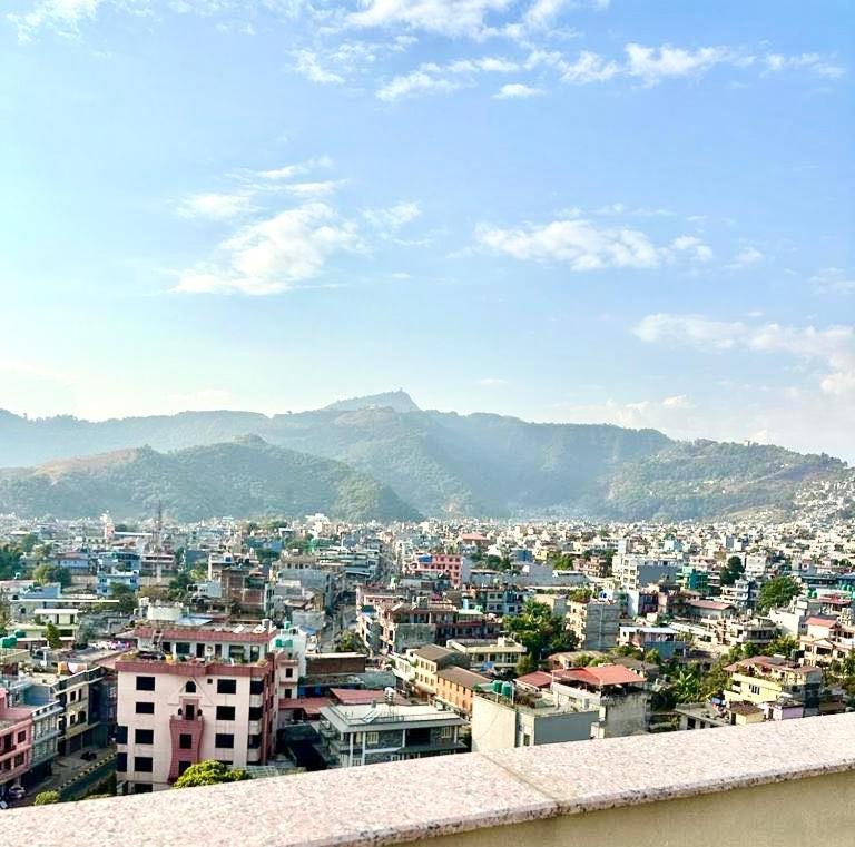 Penthouse 3 Bedroom Apartment With A Beautiful View Pokhara Esterno foto